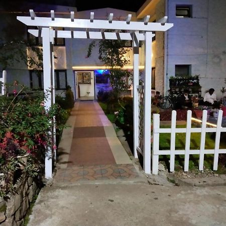 Hotel Seven Roads 코다이카날 외부 사진